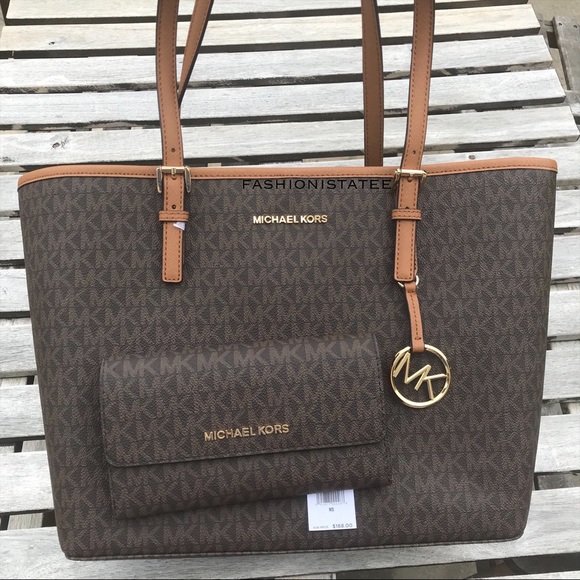 Michael Kors Handbags - Michael Kors Medium Jet set tote Trifold Wallet